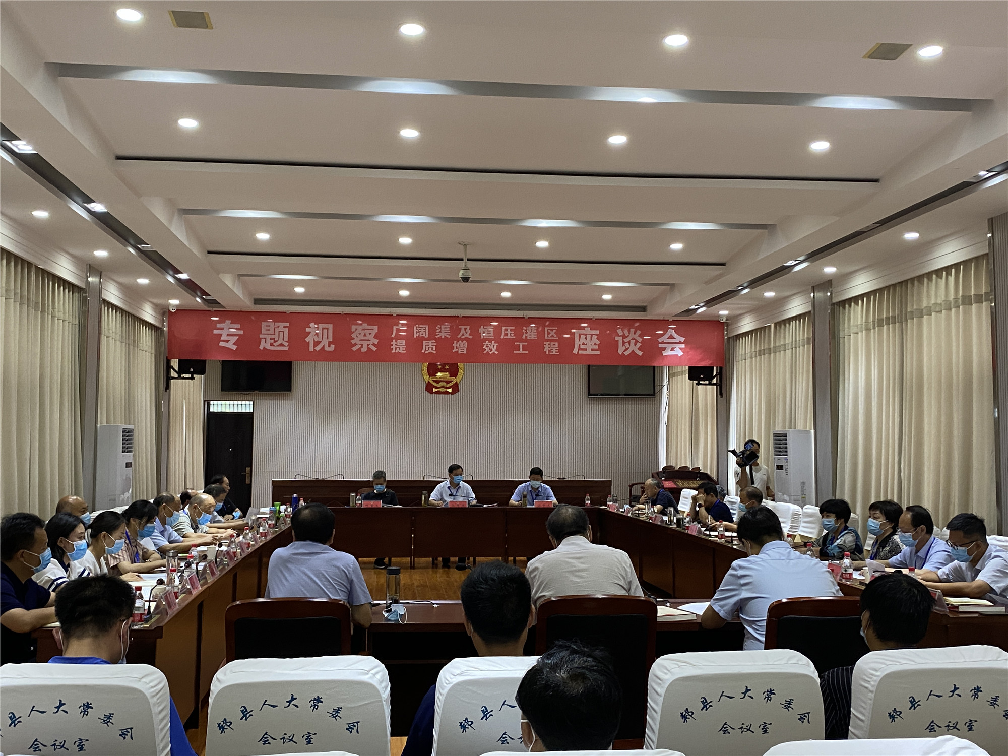 8月20日县人大视察组专题视察广阔渠和恒压灌区提质增效工程.3_副本.jpg