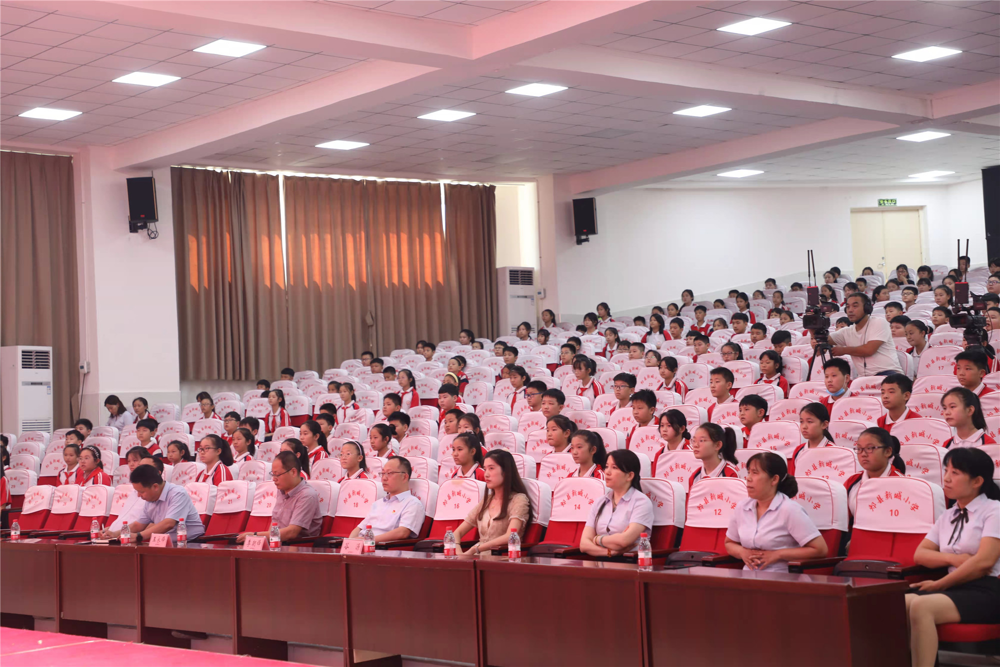 9月13日郏县举办2021 — 2022学年开学第一课.3_副本.jpg
